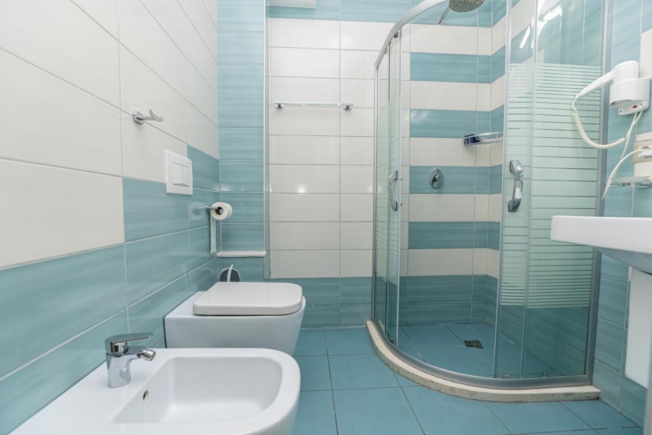 Picasso Hotel Radhimë